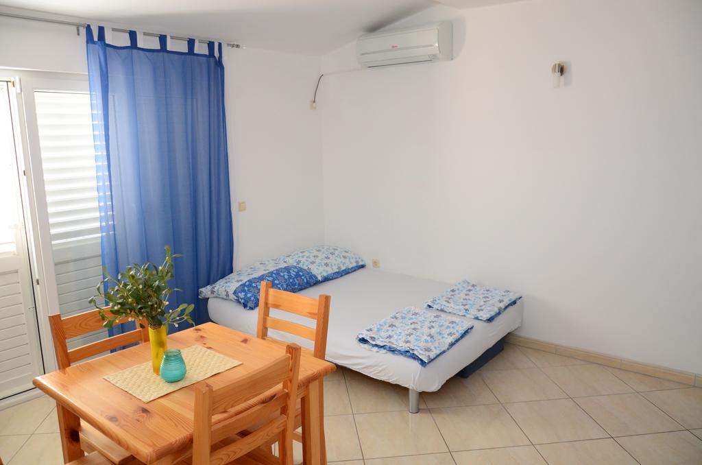 Apartments Bozic Novi Vinodolski Pokoj fotografie